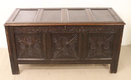 large early 18th century oak coffer