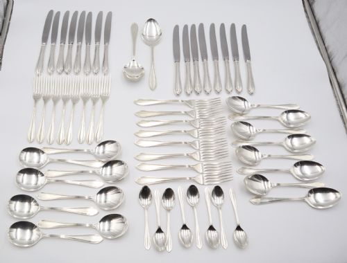silver cutlery set