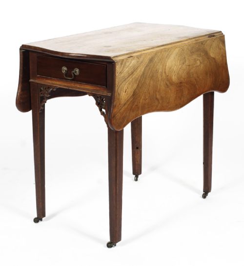 c18th mahogany serpentine pembroke table
