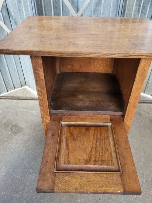 ARTS CRAFTS OAK BEDSIDE CABINET - ADDITIONAL PHOTO 2