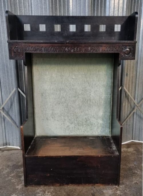 ARTS CRAFTS CARVED OAK COUNTRY HOUSE MOVEMENT IN THE MANNER OF SHAPLAND PETTER LIBERTY HALL SEATSTAND
