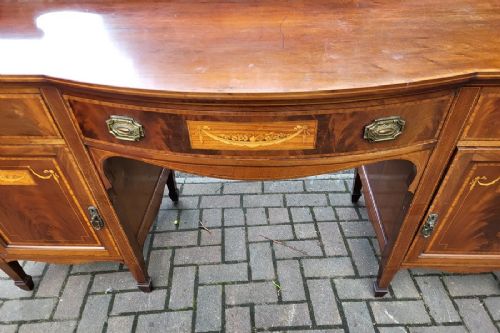 EDWARDIAN INLAID FLAME MAHOGANY BREAKFRONT SIDEBOARD - ADDITIONAL PHOTO 2