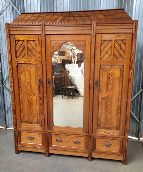 VICTORIAN ARTS CRAFTS INLAID PITCH PINE WARDROBE