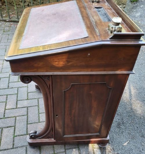 VICTORIAN MAHOGANY DAVENPORT - ADDITIONAL PHOTO 1