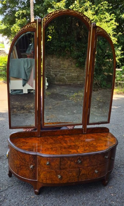 ART DECO BURR WALNUT 7 PIECE BEDROOM SUITE BY FRANK TAYLOR CO - ADDITIONAL PHOTO 8