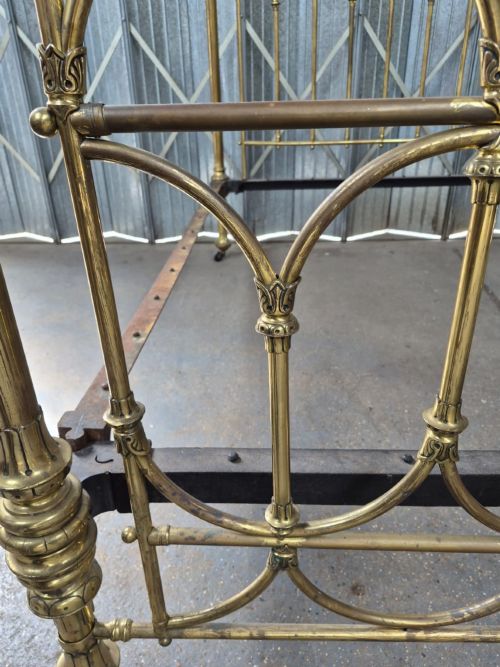 VICTORIAN RW WINFIELD KING SIZE GOTHIC REVIVAL BRASS BEDSTEAD - ADDITIONAL PHOTO 3