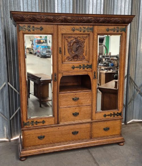 ARTS CRAFTS GOLDEN OAK SIX PIECE BEDROOM SUITE - ADDITIONAL PHOTO 1