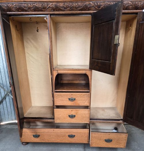 ARTS CRAFTS GOLDEN OAK SIX PIECE BEDROOM SUITE - ADDITIONAL PHOTO 2