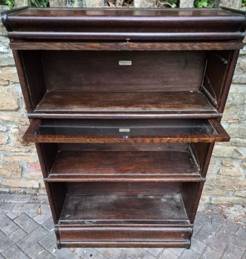 20TH CENTURY GLOBE WERNICKE OAK BARRISTERS BOOKCASE - ADDITIONAL PHOTO 1