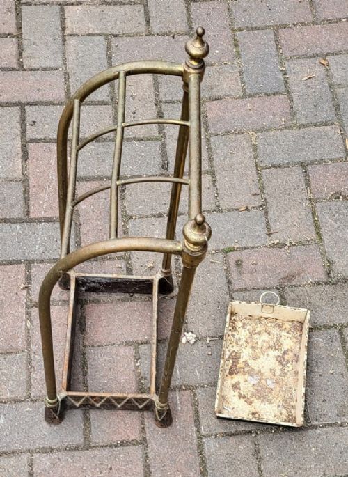VICTORIAN BRASS AND CAST IRON STICK STAND - ADDITIONAL PHOTO 2