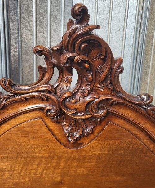 FRENCH LOUIS XV KING SIZE BEDSTEAD - ADDITIONAL PHOTO 1