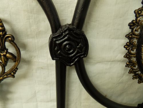 VICTORIAN DOUBLE SIZE ORNATE CURLY IRON BEDSTEAD - ADDITIONAL PHOTO 7