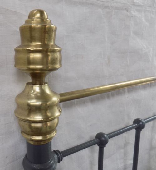 CLASSIC VICTORIAN EXTRA WIDE KING SIZE BRASS AND IRON BEDSTEAD - ADDITIONAL PHOTO 3