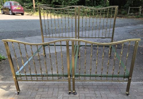PAIR OF LATE VICTORIAN HOSKINS SEWELL SINGLE SIZE BRASS BEDSTEADS - ADDITIONAL PHOTO 1