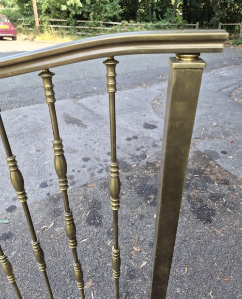 PAIR OF LATE VICTORIAN HOSKINS SEWELL SINGLE SIZE BRASS BEDSTEADS - ADDITIONAL PHOTO 2
