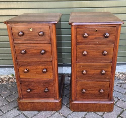 Victorian Pair of Mahogany Bedside Chests