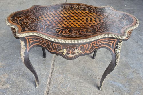 19th Century French Kingwood and Parquetry Inlaid Centre Table