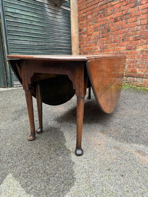 LARGE GEO II OAK GATE LEG TABLE - ADDITIONAL PHOTO 2
