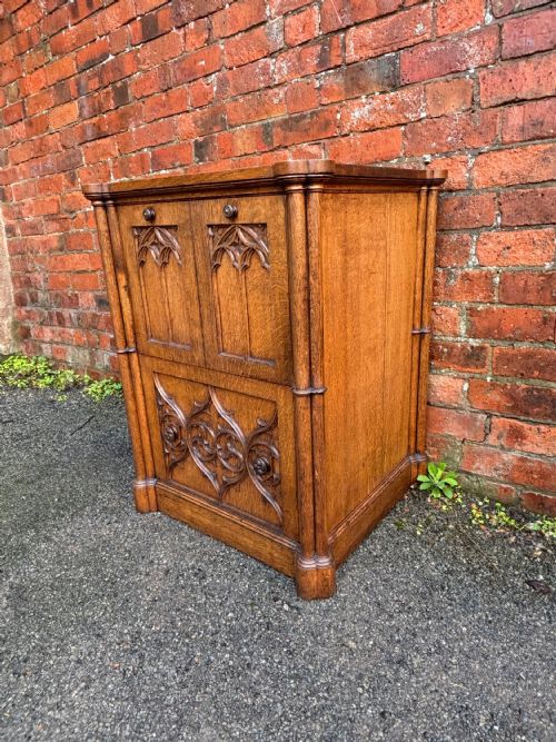 PAIR 19TH CENTURY GOTHIC REVIVAL BEDSIDES - ADDITIONAL PHOTO 5