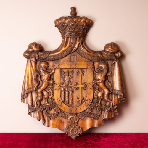 finely carved wooden continental armorial shield - CATEGORY: ANTIQUE MISCELLANEOUS - DATED 19TH CENTURY
