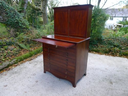 fig 2. A FINE GEORGIAN ARCHITECTS PLAN CHEST COLLECTORS CABINET