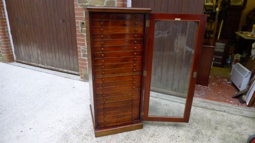 fig 1. A GOOD 20 DRAWER, CONTINENTAL DEPTH COLLECTORS CABINET BY HILLS OF WILLESDEN, LONDON. CIRCA 1900.