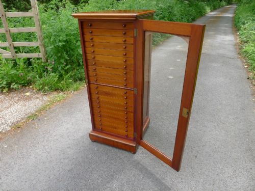 fig 4. A SUPERB AND ORIGINAL 20 DRAWER ENTOMOLOGICAL COLLECTORS SPECIMEN CABINET BY CHARLES BRADY OF EDMONTON. CIRCA 1900.