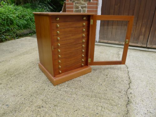 fig 2. AN EXCELLENT 10 DRAWER MAHOGANY BUTTERFLY COLLECTORS CABINET