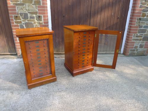 A VERY FINE PAIR OF 12 DRAWER STANDISH COLLECTORS CABINETS CIRCA 1880 - ADDITIONAL PHOTO 3