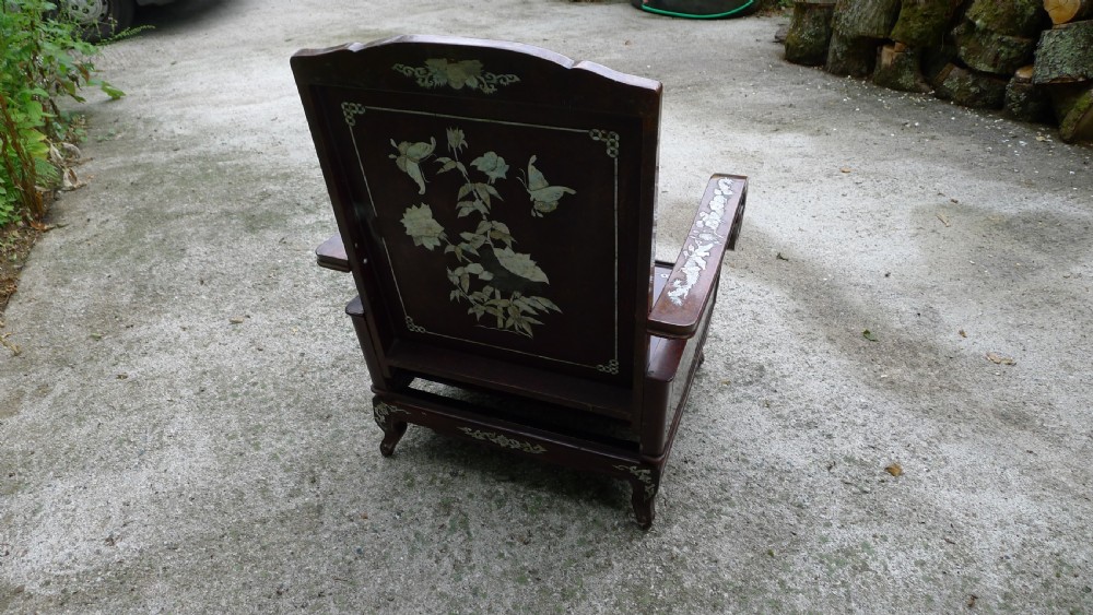 A MAGNIFICENT AND HIGHLY DECORATIVE CHINESE INLAID LACQUER CHAIR CIRCA 1890. View XV