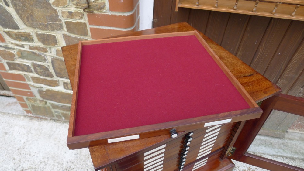 A SUPERB QUALITY, SOLID MAHOGANY MEDAL COLLECTORS CABINET ATTRIBUTED TO MESSRS HOLLAND & SONS. CIRCA 1900. View IX