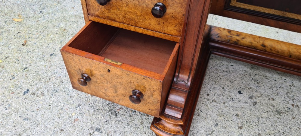 A BEAUTIFUL BURR WALNUT AND MAHOGANY PEDESTAL DESK. CIRCA 1880. View IX