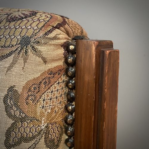 ATTRACTIVE ANTIQUE HIGH BACK WALNUT UPHOLSTERED BEDROOM NURSING CHAIR - ADDITIONAL PHOTO 5