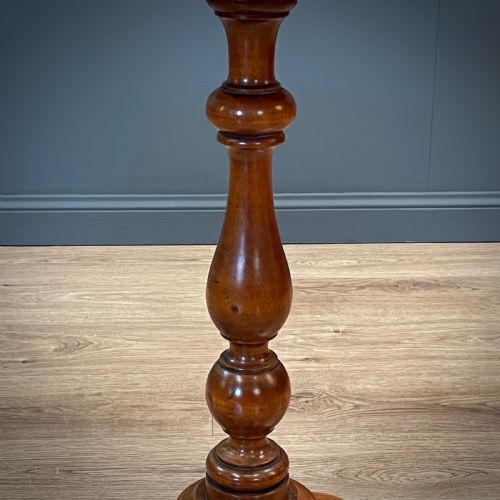 ATTRACTIVE ANTIQUE VICTORIAN SMALL SATIN BIRCH PEDESTAL CIRCULAR OCCASIONAL TABLE - ADDITIONAL PHOTO 3