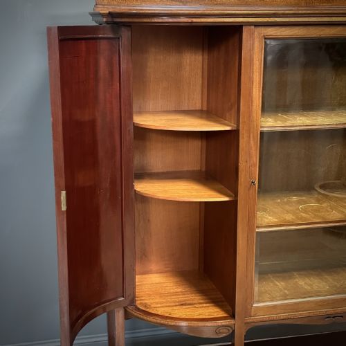ATTRACTIVE LARGE ANTIQUE INLAID MAHOGANY BOW FRONT DISPLAY CABINET - ADDITIONAL PHOTO 7