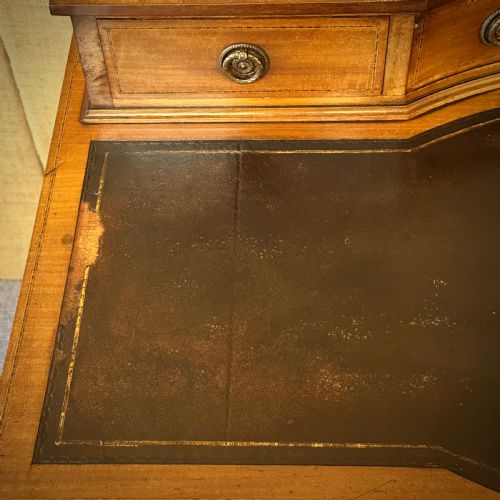 ATTRACTIVE ANTIQUE EDWARDIAN INLAID MAHOGANY BOW FRONT WRITING DESK - ADDITIONAL PHOTO 12