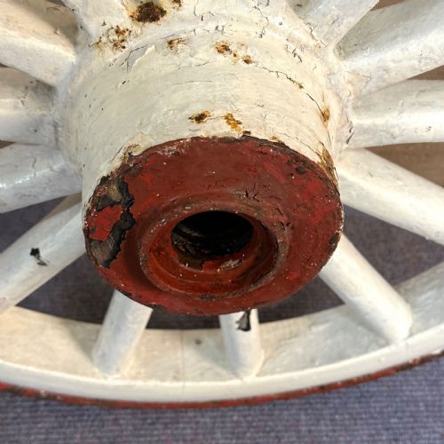 ATTRACTIVE LARGE PAIR OF ANTIQUE CAST IRON AND WOODEN VICTORIAN CART WHEELS - ADDITIONAL PHOTO 6