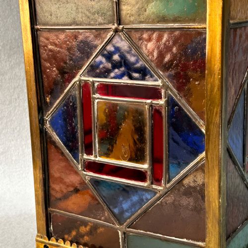 ATTRACTIVE ANTIQUE VICTORIAN STAINED GLASS AND BRASS HALL LANTERN - ADDITIONAL PHOTO 9