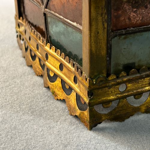 ATTRACTIVE ANTIQUE VICTORIAN STAINED GLASS AND BRASS HALL LANTERN - ADDITIONAL PHOTO 15