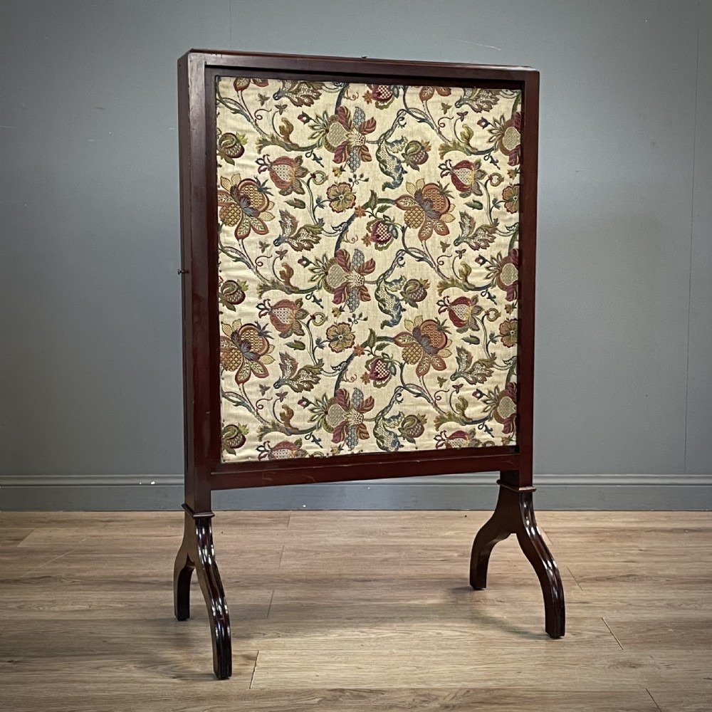 Lovely Antique Victorian Large Tapestry Mahogany Three Panel Fire Screen View II