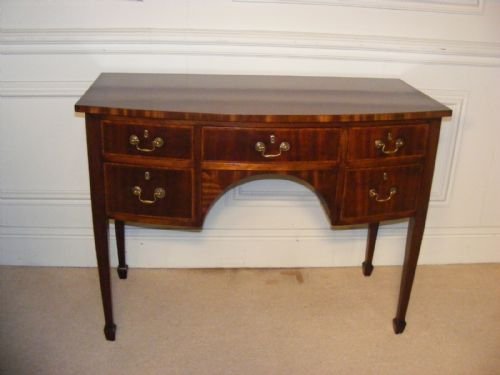 Regency Style Mahogany Bowfronted Dressing Table/desk
