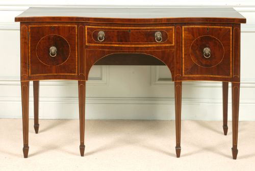 Smart Sheraton Revival Serpentine Mahogany Sideboard in Immaculate Condition.
