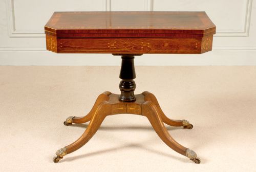 Fine Quality Sheraton Pedestal Card Table