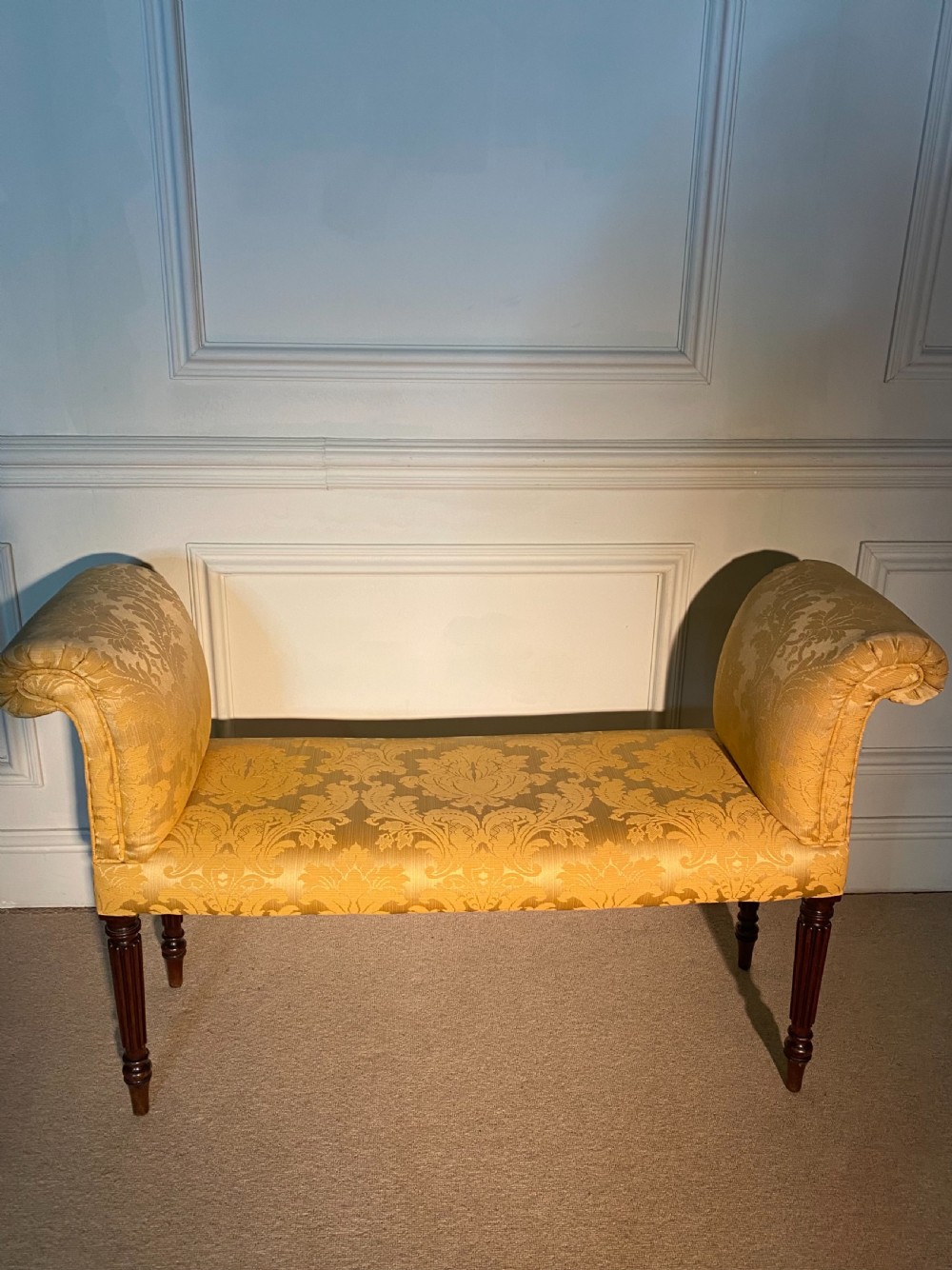  Regency window seat View IX
