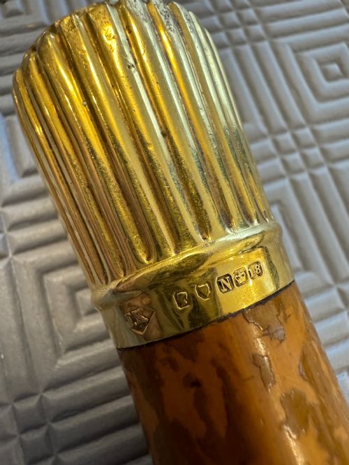 RARE 18 CARAT GOLD AND MALACCA WALKING STICK CIRCA 1900 - ADDITIONAL PHOTO 2
