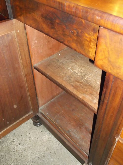 19TH CENTURY MAHOGANY CUPBOARD - ADDITIONAL PHOTO 2
