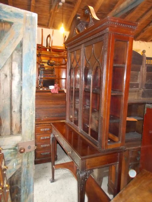 EDWARDIAN CARVED MAHOGANY DISPLAY CABINET - ADDITIONAL PHOTO 4