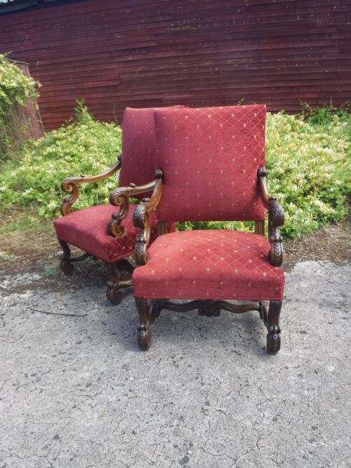 Good Pair of Late 19th Century Carved Walnut Hall Armchairs