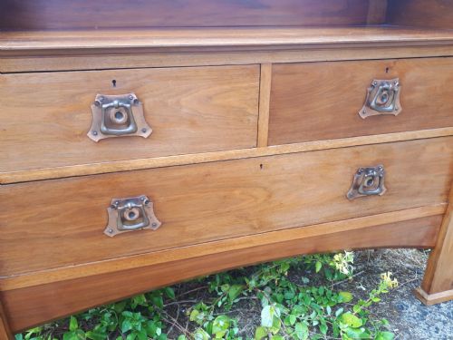LATE 19TH CENTURY ARTS AND CRAFTS DRESSING CHEST - ADDITIONAL PHOTO 3