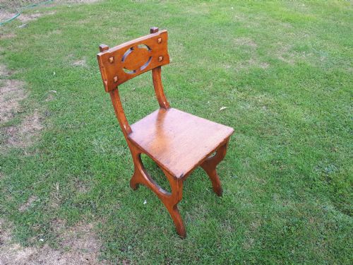 Well Designed Victorian Oak Hall Chair